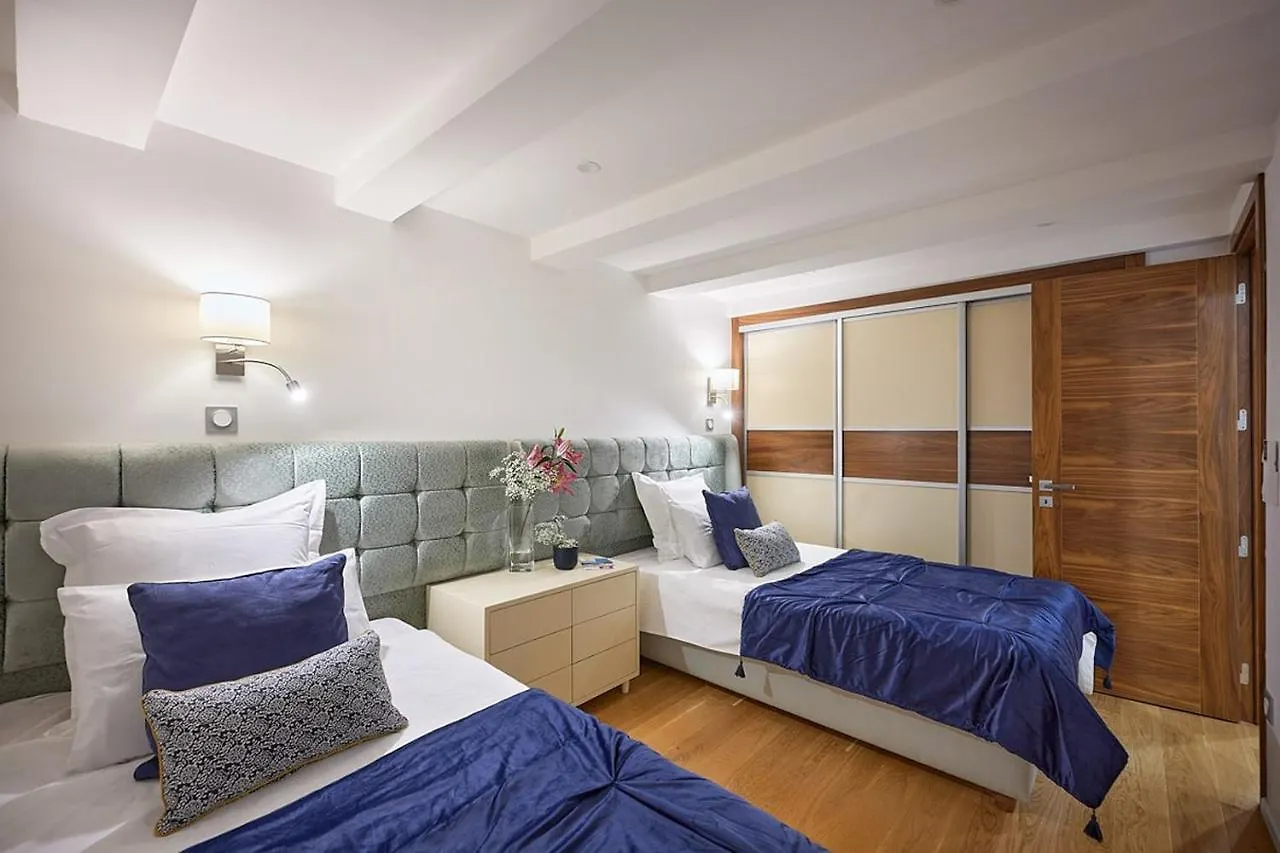 Sunlight Properties - Palme D Or - 2 Bedrooms, Modern Holiday Rental Apartment, Hyper Central Cannes France