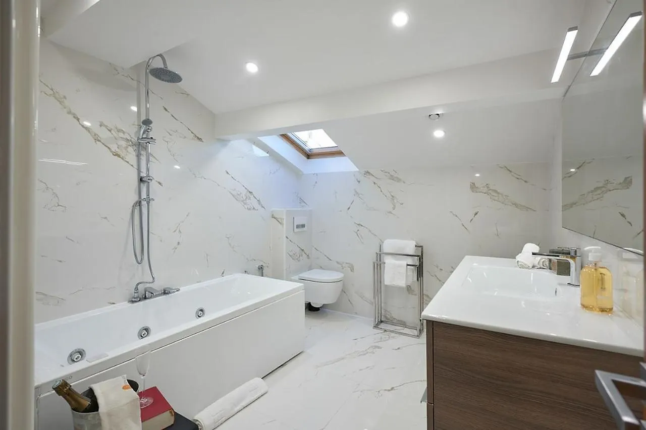 Apartment Sunlight Properties - Palme D Or - 2 Bedrooms, Modern Holiday Rental Apartment, Hyper Central Cannes France