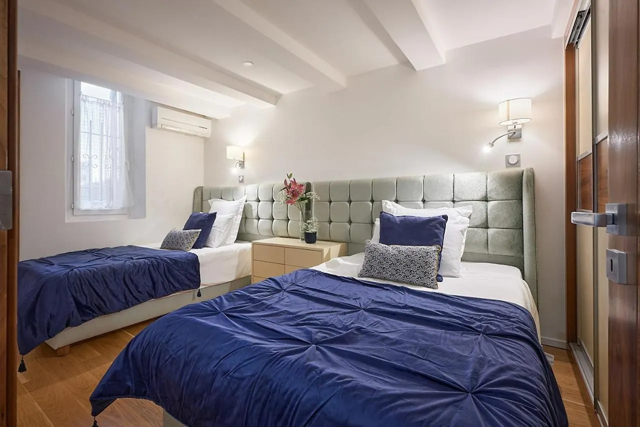 Sunlight Properties - Palme D Or - 2 Bedrooms, Modern Holiday Rental Apartment, Hyper Central Cannes 0*,  France